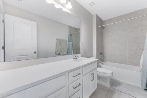 House in Riverview, Florida 3 bedrooms, 248.89 sq.m. № 2110939 - photo 25