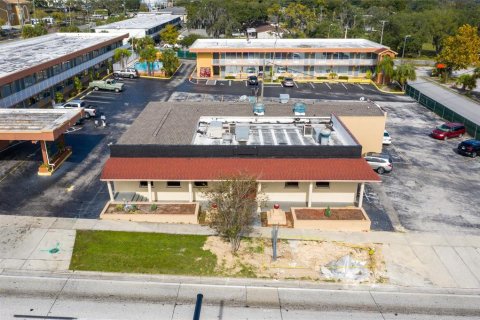 Propiedad comercial en venta en Lakeland, Florida, 383.69 m2 № 2217511 - foto 24