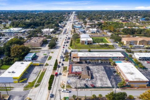 Propiedad comercial en venta en Lakeland, Florida, 383.69 m2 № 2217511 - foto 16