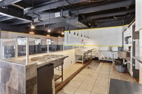 Propiedad comercial en venta en Lakeland, Florida, 383.69 m2 № 2217511 - foto 6