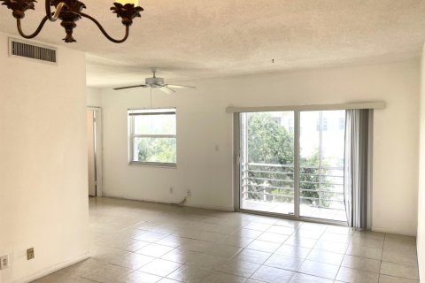 Copropriété à louer à Boca Raton, Floride: 1 chambre, 78.97 m2 № 2251659 - photo 8