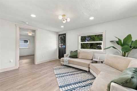 Villa ou maison à vendre à Saint Petersburg, Floride: 2 chambres, 67.91 m2 № 2437375 - photo 5