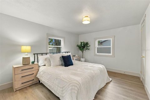 Villa ou maison à vendre à Saint Petersburg, Floride: 2 chambres, 67.91 m2 № 2437375 - photo 12