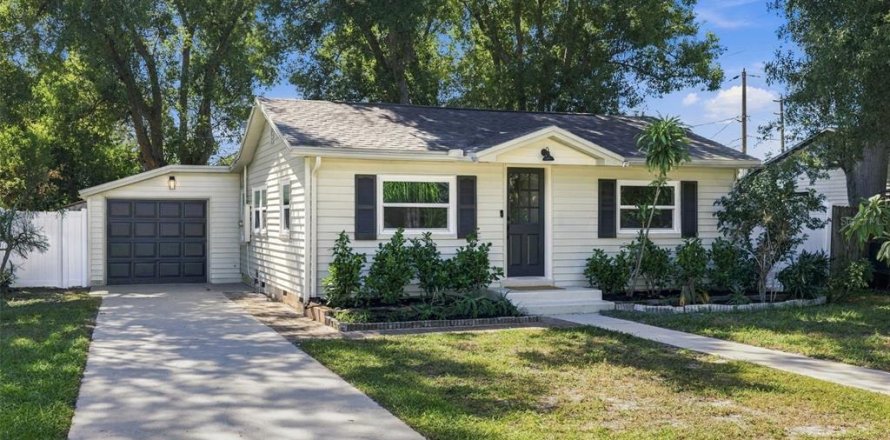 Villa ou maison à Saint Petersburg, Floride 2 chambres, 67.91 m2 № 2437375