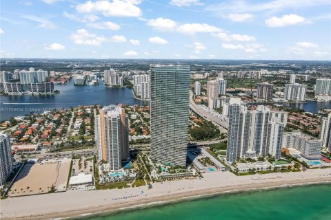 Condo in Sunny Isles Beach, Florida, 2 bedrooms  № 1502385 - photo 4