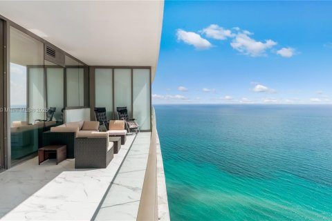 Condo in Sunny Isles Beach, Florida, 2 bedrooms  № 1502385 - photo 8