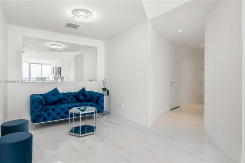 Condo in Sunny Isles Beach, Florida, 2 bedrooms  № 1502385 - photo 29