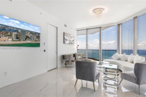 Condo in Sunny Isles Beach, Florida, 2 bedrooms  № 1502385 - photo 16