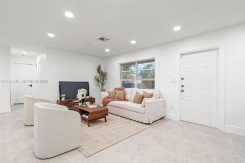 Villa ou maison à vendre à Palmetto Bay, Floride: 3 chambres, 140.56 m2 № 2244185 - photo 7