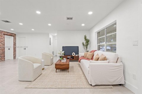 Villa ou maison à vendre à Palmetto Bay, Floride: 3 chambres, 140.56 m2 № 2244185 - photo 6