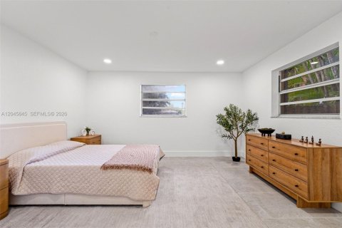 Villa ou maison à vendre à Palmetto Bay, Floride: 3 chambres, 140.56 m2 № 2244185 - photo 26