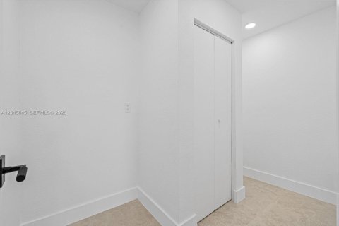 Villa ou maison à vendre à Palmetto Bay, Floride: 3 chambres, 140.56 m2 № 2244185 - photo 30
