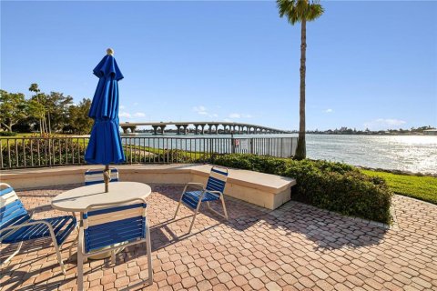 Copropriété à vendre à Saint Petersburg, Floride: 2 chambres, 97.92 m2 № 1906267 - photo 24