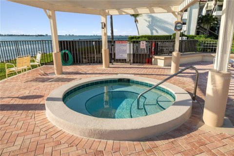 Copropriété à vendre à Saint Petersburg, Floride: 2 chambres, 97.92 m2 № 1906267 - photo 23