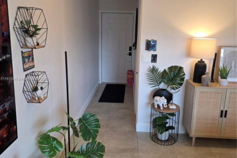 Casa en venta en Miami, Florida, 2 dormitorios, 76.55 m2 № 1970746 - foto 7