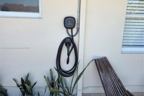 Casa en venta en Miami, Florida, 2 dormitorios, 76.55 m2 № 1970746 - foto 20