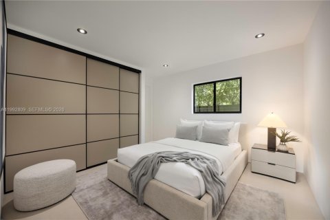 House in Miami, Florida 5 bedrooms, 321.53 sq.m. № 2075313 - photo 8