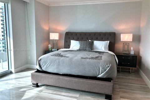 Condo in Hollywood, Florida, 3 bedrooms  № 1997727 - photo 15