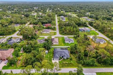 House in North Port, Florida 4 bedrooms, 255.48 sq.m. № 1795156 - photo 6