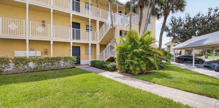 Condo in Boca Raton, Florida, 2 bedrooms  № 2189172
