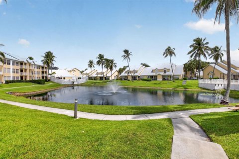 Condo in Boca Raton, Florida, 2 bedrooms  № 2189172 - photo 3