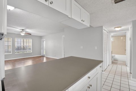 Condo in Boca Raton, Florida, 2 bedrooms  № 2189172 - photo 14