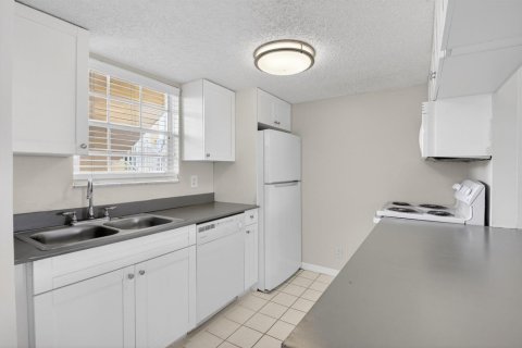 Condo in Boca Raton, Florida, 2 bedrooms  № 2189172 - photo 12