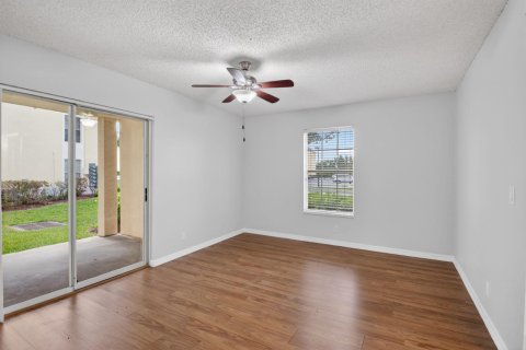 Condo in Boca Raton, Florida, 2 bedrooms  № 2189172 - photo 16