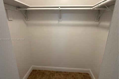 Propiedad comercial en venta en Pompano Beach, Florida, 238.76 m2 № 2031880 - foto 13