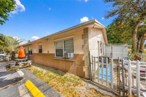 Propiedad comercial en venta en Pompano Beach, Florida, 238.76 m2 № 2031880 - foto 20