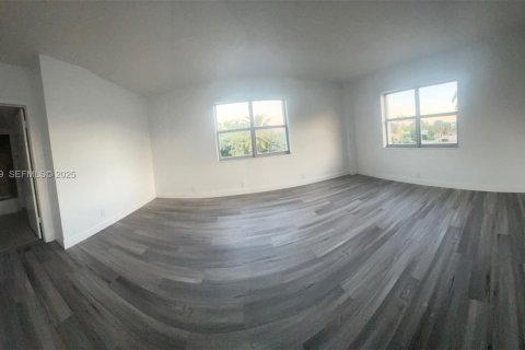 Condo in Fort Lauderdale, Florida, 1 bedroom  № 1986101 - photo 7