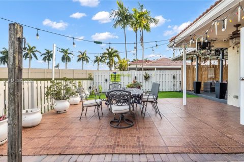 Casa en venta en Coconut Creek, Florida, 3 dormitorios, 134.99 m2 № 1999068 - foto 28