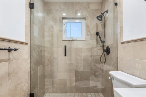 Casa en venta en Coconut Creek, Florida, 3 dormitorios, 134.99 m2 № 1999068 - foto 17