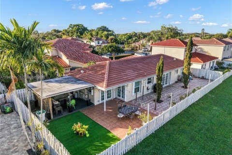 Casa en venta en Coconut Creek, Florida, 3 dormitorios, 134.99 m2 № 1999068 - foto 6