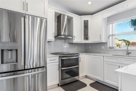 Casa en venta en Coconut Creek, Florida, 3 dormitorios, 134.99 m2 № 1999068 - foto 22