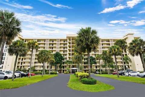 Condo in Pompano Beach, Florida, 3 bedrooms  № 1709609 - photo 22