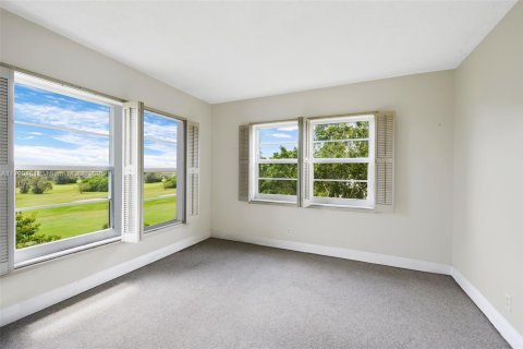 Condo in Pompano Beach, Florida, 3 bedrooms  № 1709609 - photo 17