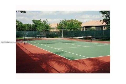 Copropriété à louer à Pembroke Pines, Floride: 2 chambres, 84.91 m2 № 1948104 - photo 12