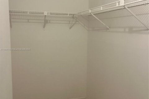 Copropriété à louer à Pembroke Pines, Floride: 2 chambres, 84.91 m2 № 1948104 - photo 5