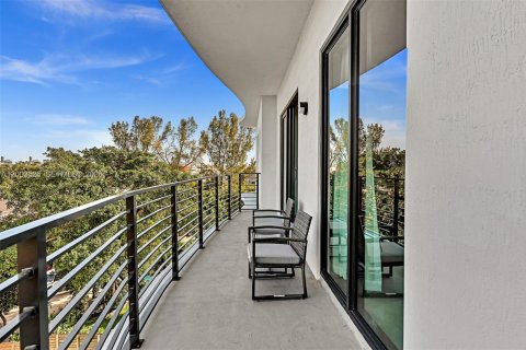 Apartment in Fort Lauderdale, Florida 3 bedrooms, 165.37 sq.m. № 2069401 - photo 16