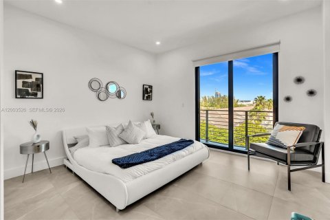 Apartment in Fort Lauderdale, Florida 3 bedrooms, 165.37 sq.m. № 2069401 - photo 17