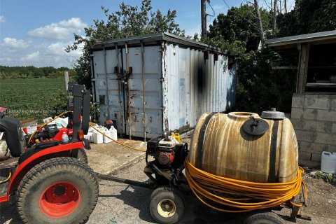 Immobilier commercial à vendre à Homestead, Floride № 2021591 - photo 6