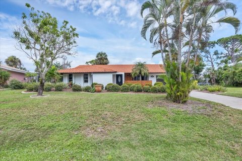 House in Placida, Florida 2 bedrooms, 119.47 sq.m. № 2096878 - photo 30