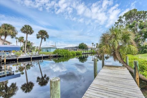 House in Placida, Florida 2 bedrooms, 119.47 sq.m. № 2096878 - photo 5
