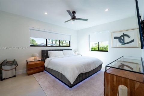 Villa ou maison à louer à North Bay Village, Floride: 4 chambres, 153.1 m2 № 2052423 - photo 16