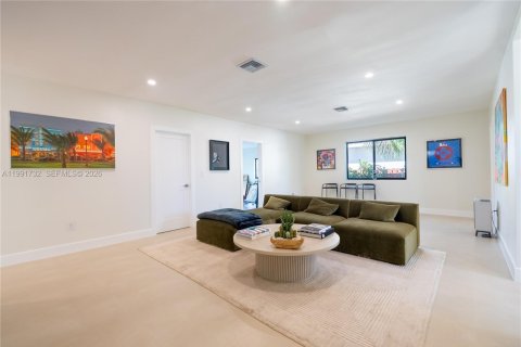 Villa ou maison à louer à North Bay Village, Floride: 4 chambres, 153.1 m2 № 2052423 - photo 10