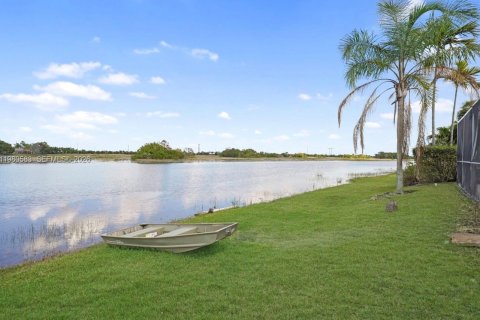Villa ou maison à louer à Weston, Floride: 4 chambres, 192.59 m2 № 2044134 - photo 27