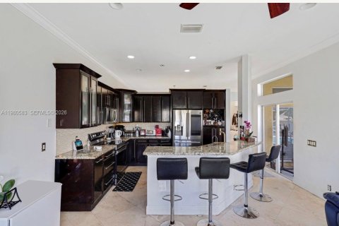 Villa ou maison à louer à Weston, Floride: 4 chambres, 192.59 m2 № 2044134 - photo 10