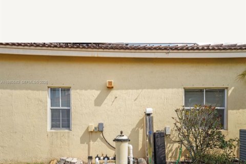 Villa ou maison à louer à Weston, Floride: 4 chambres, 192.59 m2 № 2044134 - photo 28