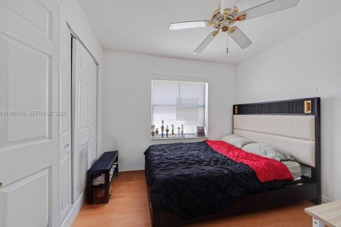 Villa ou maison à louer à Weston, Floride: 4 chambres, 192.59 m2 № 2044134 - photo 24